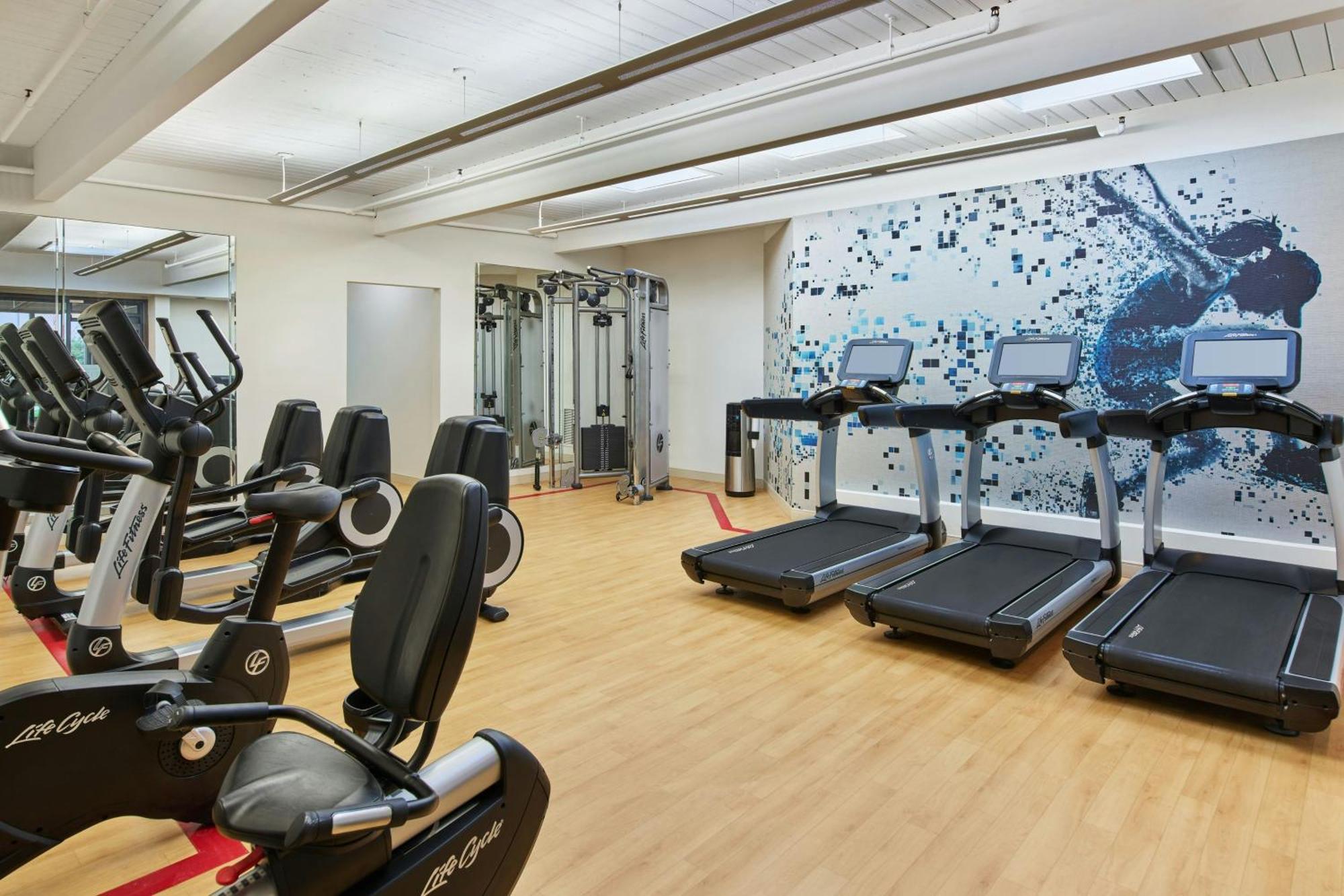 Sheraton Portland Airport Hotel מראה חיצוני תמונה